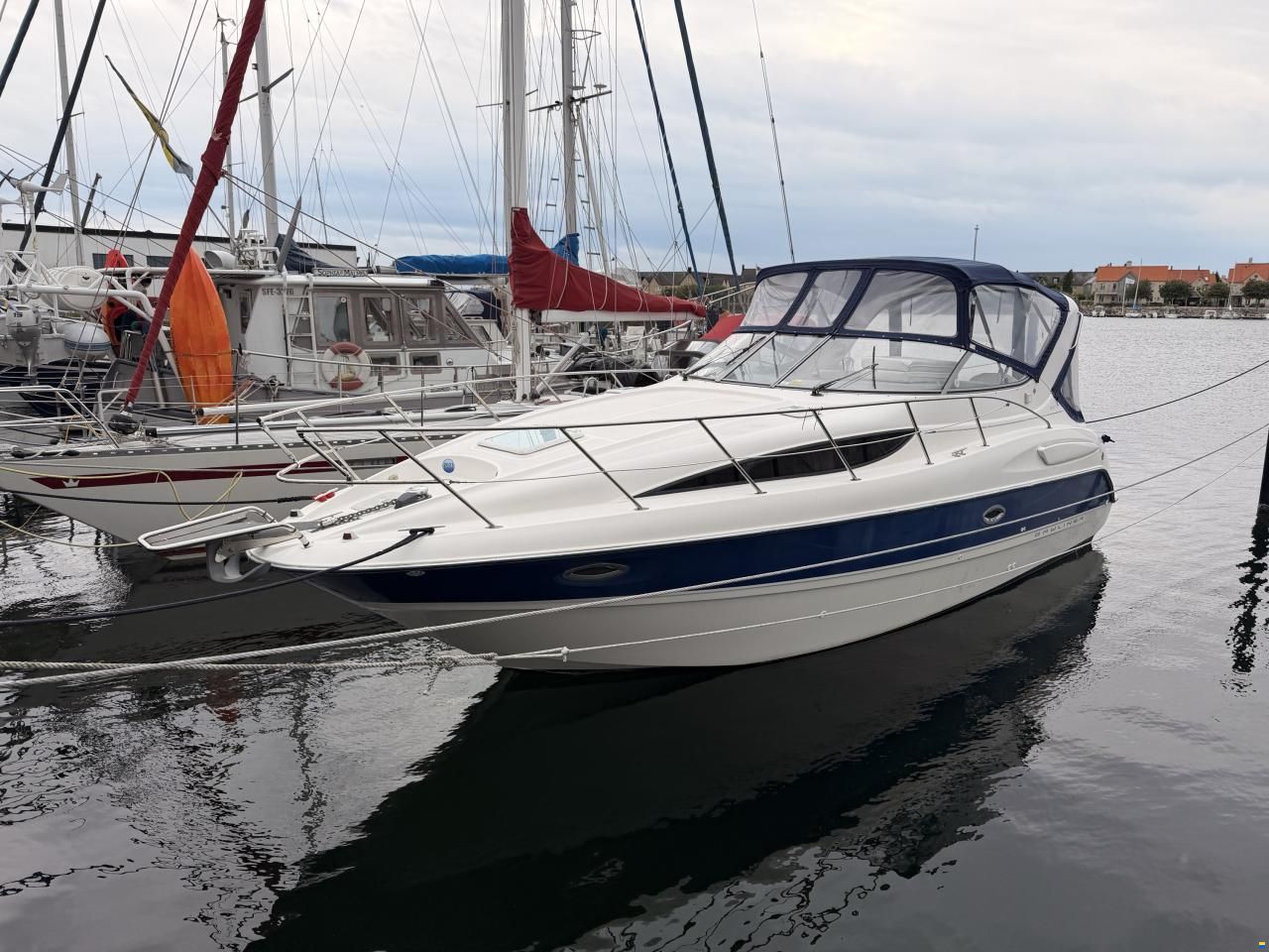 Bayliner 305