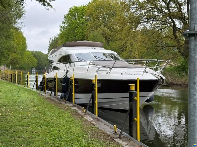 Princess 56