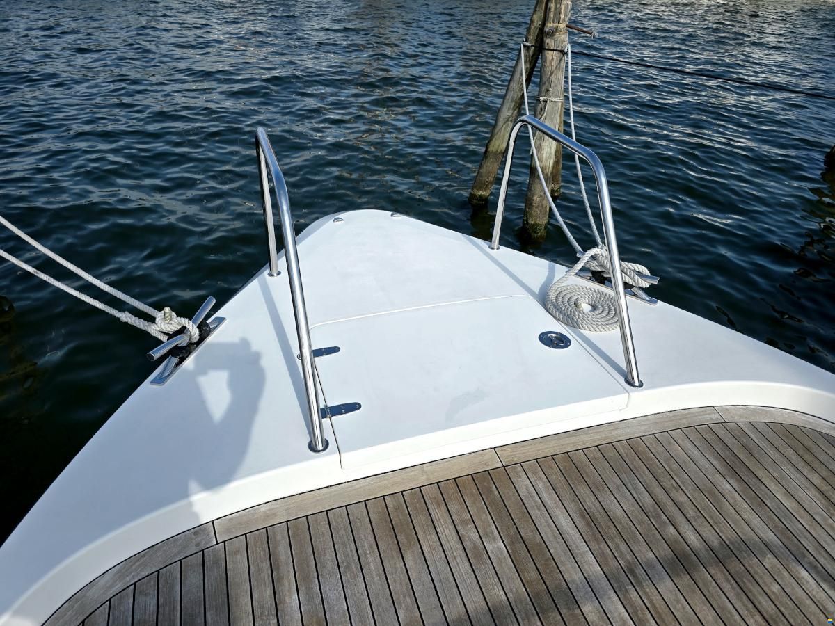 Delta Powerboats 40 WA Volvo Penta D6-370 EVC