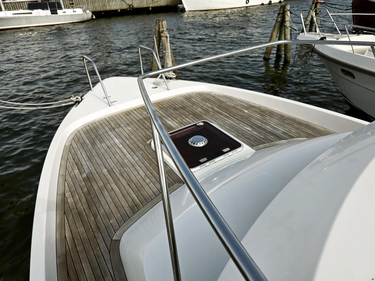 Delta Powerboats 40 WA Volvo Penta D6-370 EVC