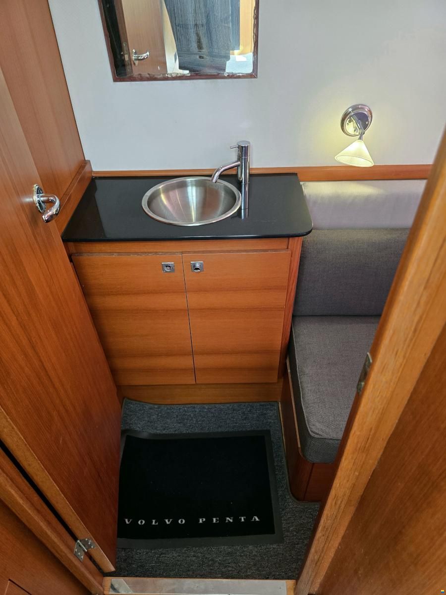 Delta Powerboats 40 WA Volvo Penta D6-370 EVC