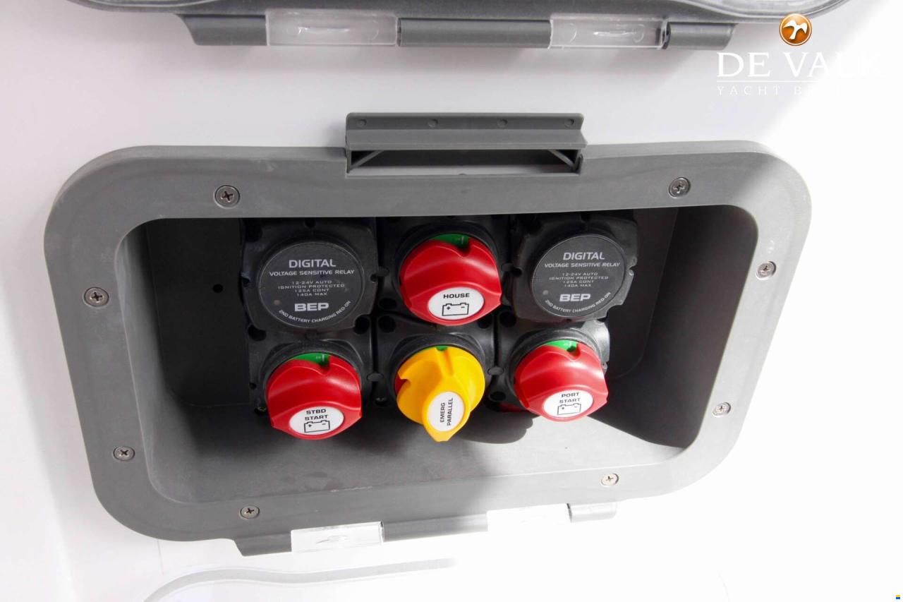 Pirelli 35 Outboard