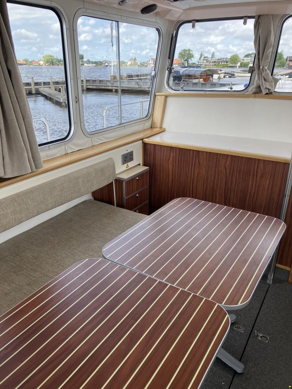 Locaboat 1260R