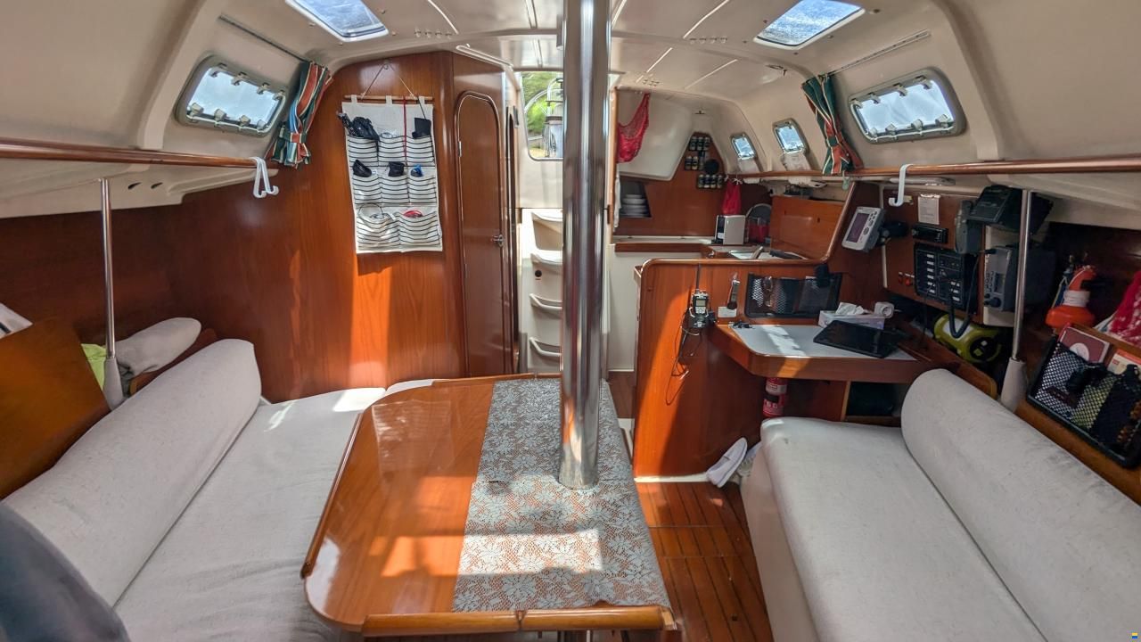 Beneteau Oceanis 321