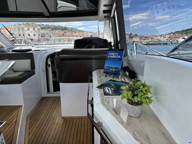 Galeon 485 HTS