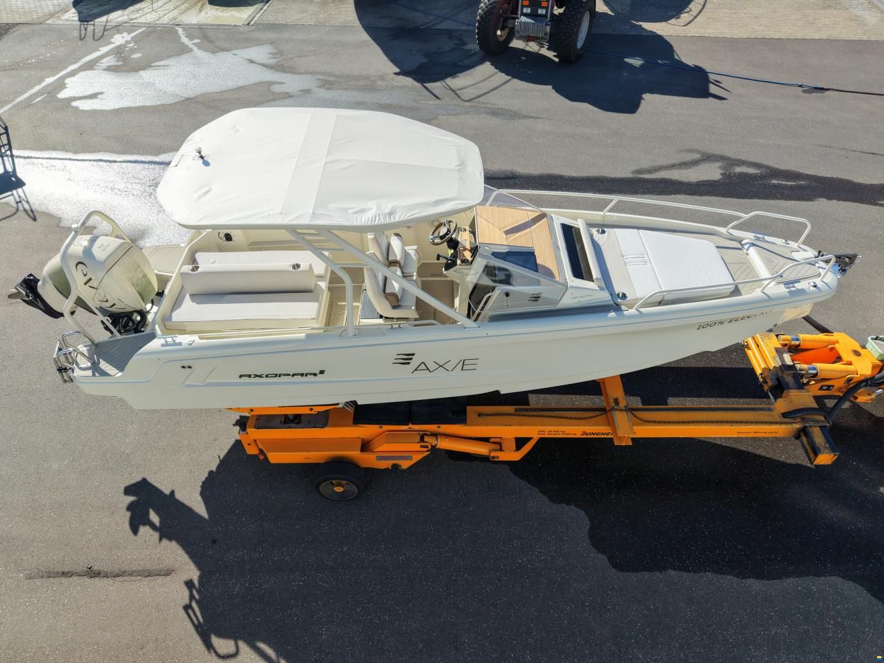 Axopar AX/E 25 Cross Top