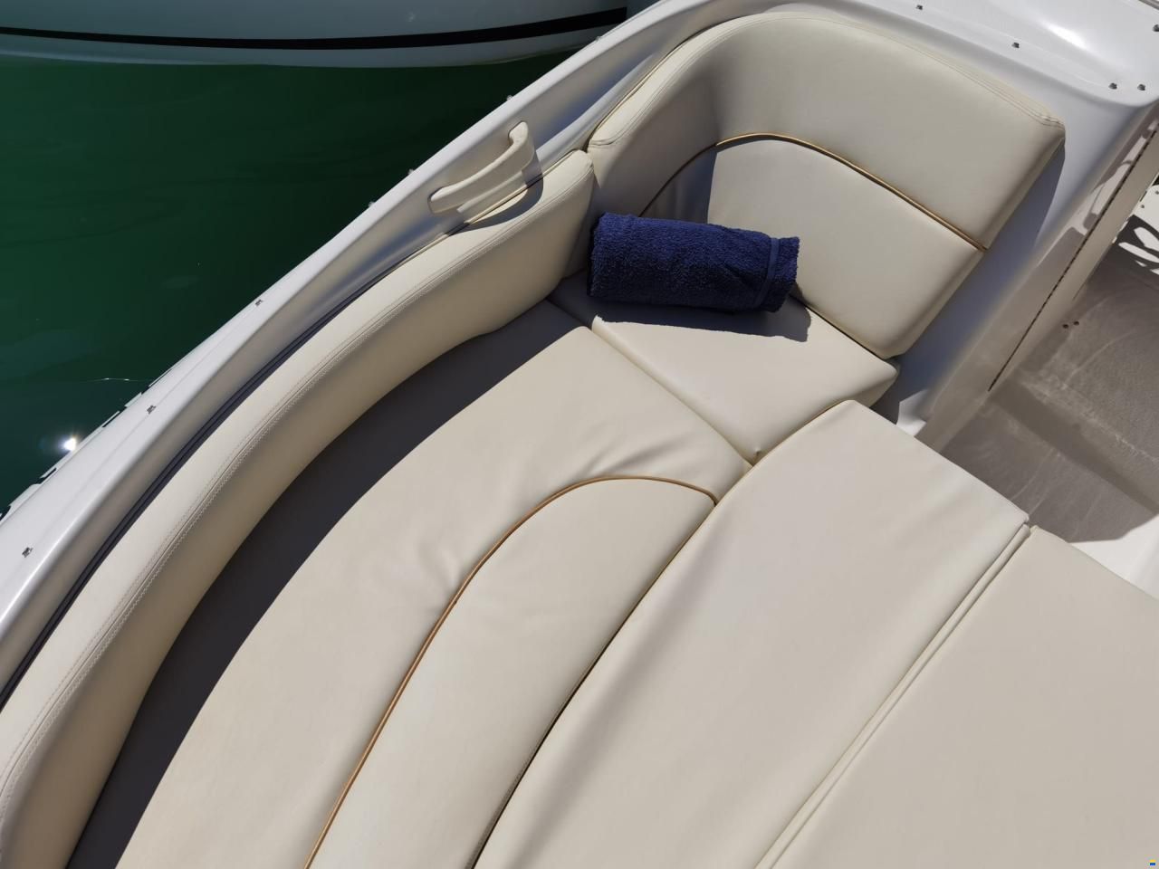 Sea Ray Sundeck 240