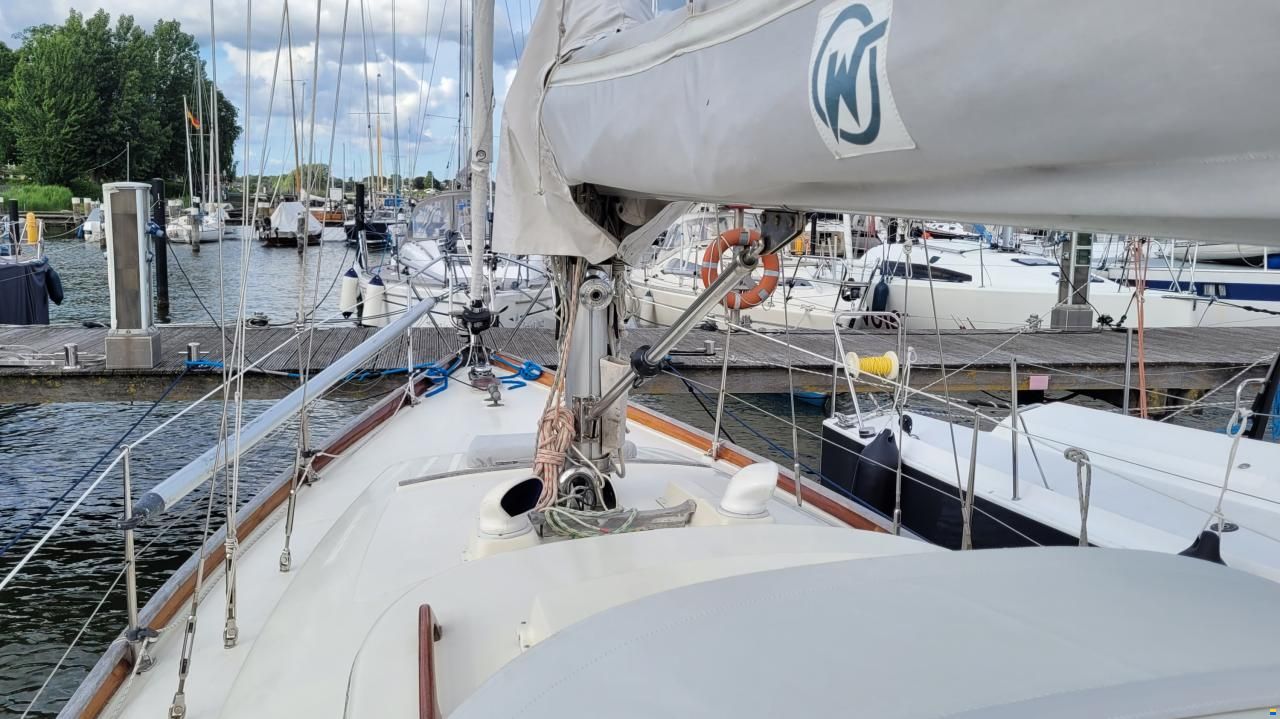 Asmus Hanseat 69
