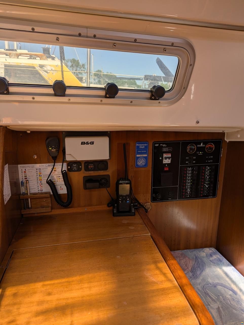 Bavaria 30 plus