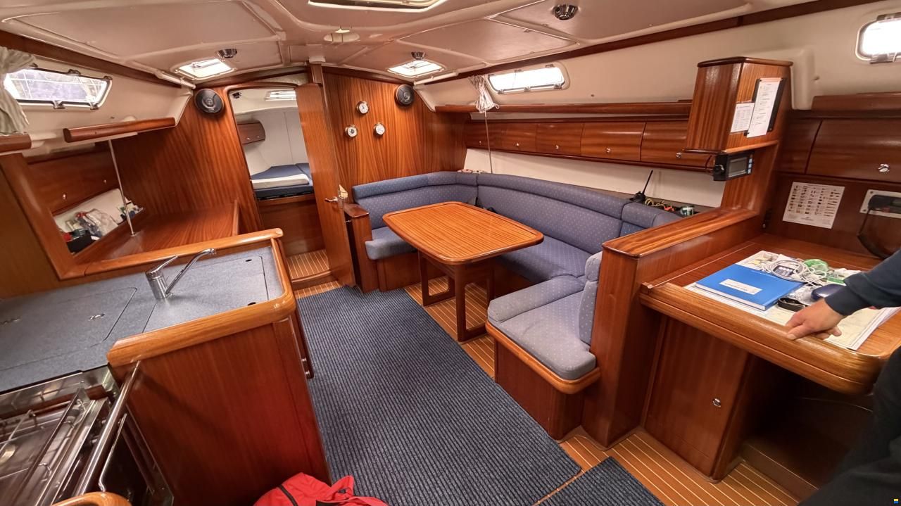 Bavaria 38
