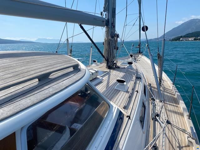 Hallberg-Rassy 53