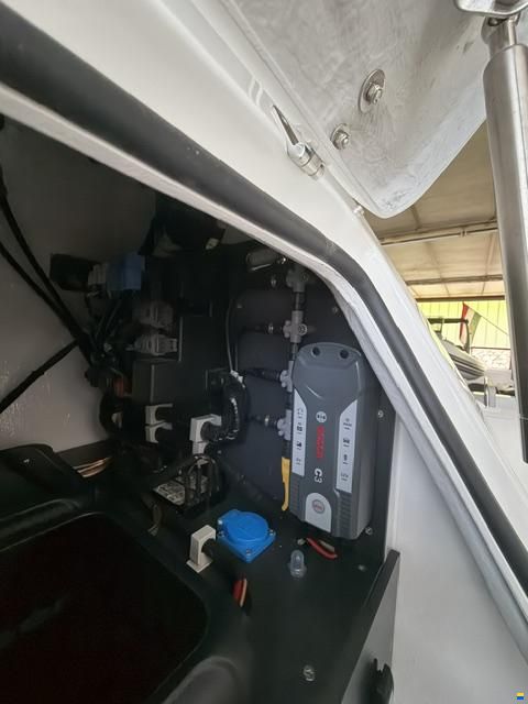 Sea Flash Luxury 660 Carbon