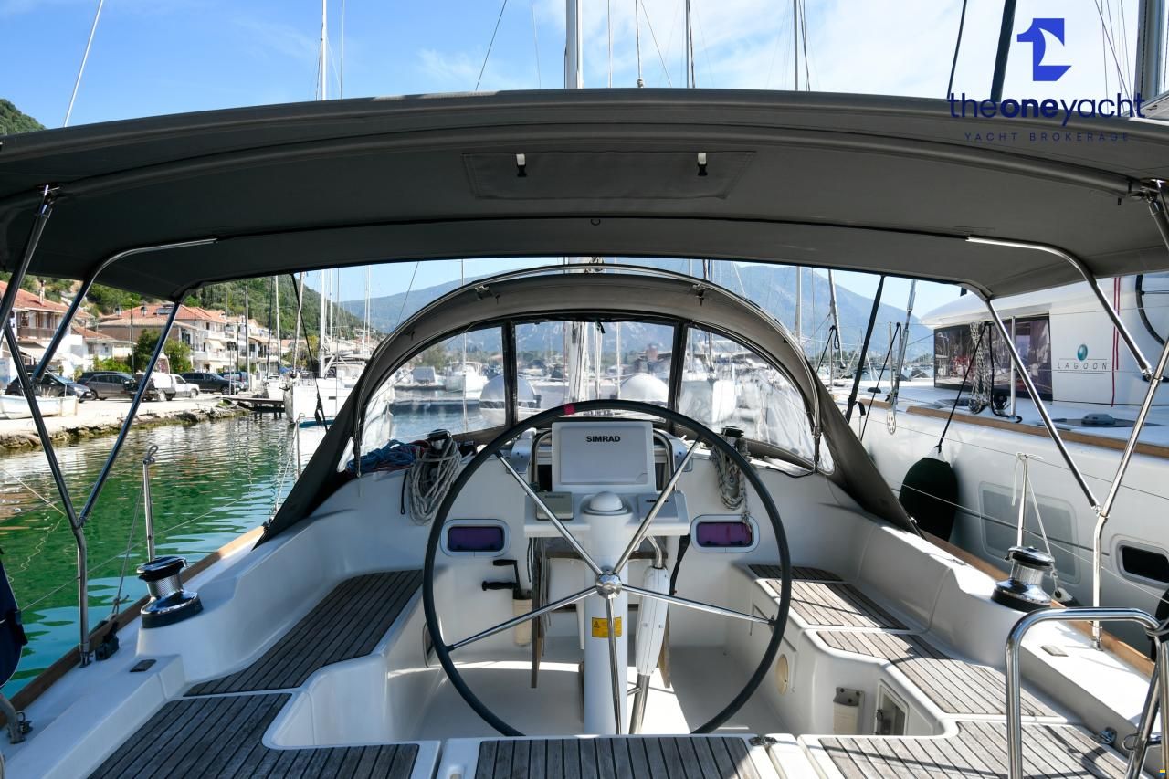 Beneteau Oceanis 37