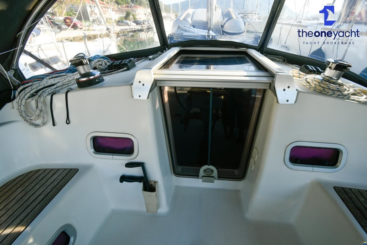 Beneteau Oceanis 37