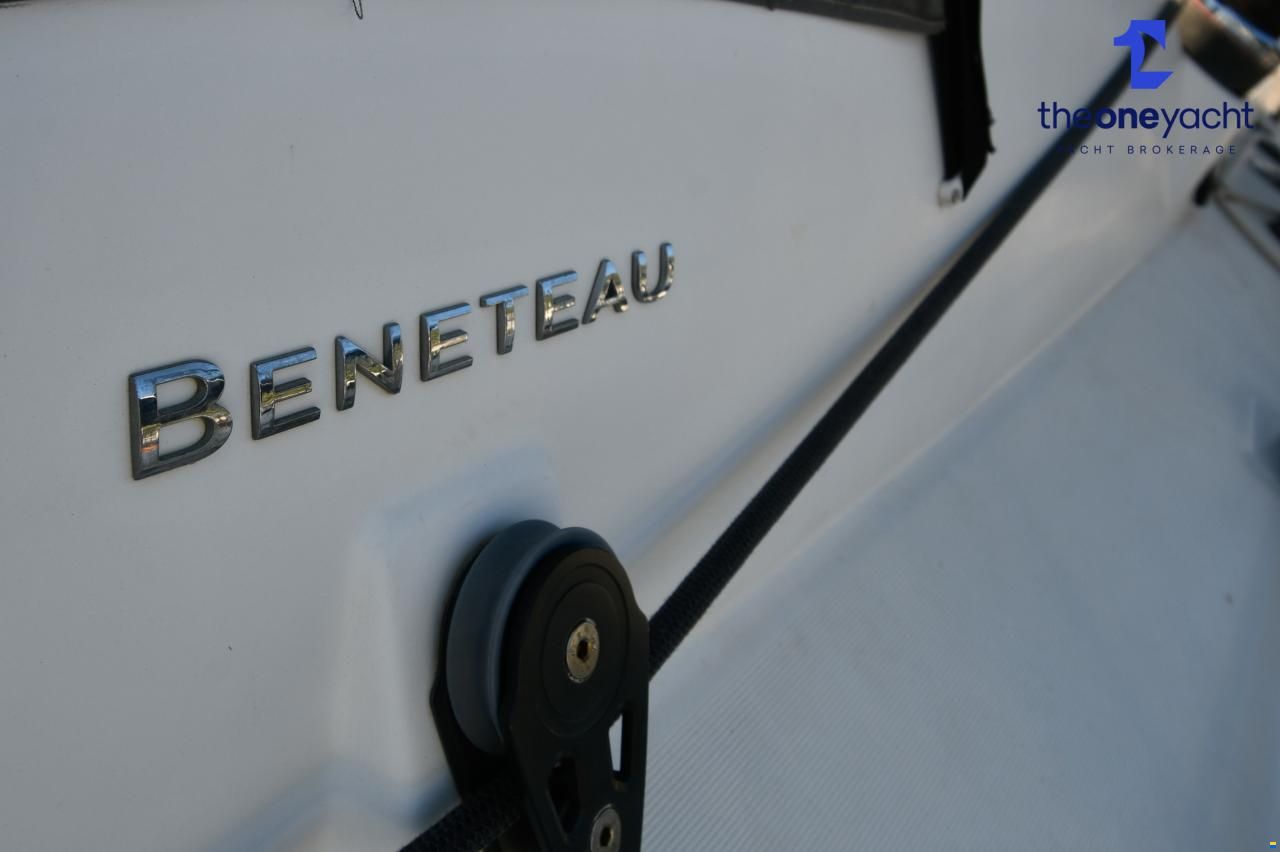 Beneteau Oceanis 37