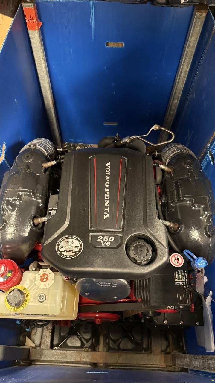 Volvo Penta V6 250-C-0