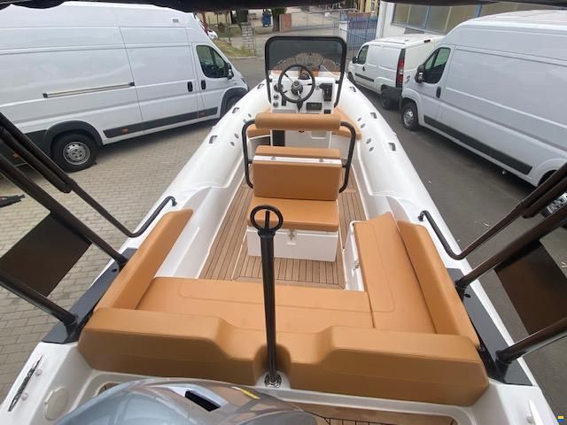 SEA FLASH Luxury 660 hypalon
