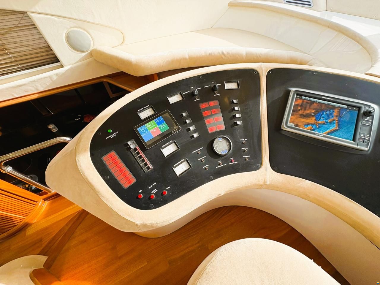 Azimut 46 fly