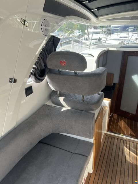 Marex 310 Sun Cruiser
