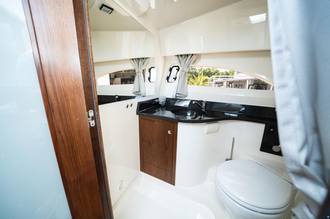 Marex 310 Sun Cruiser