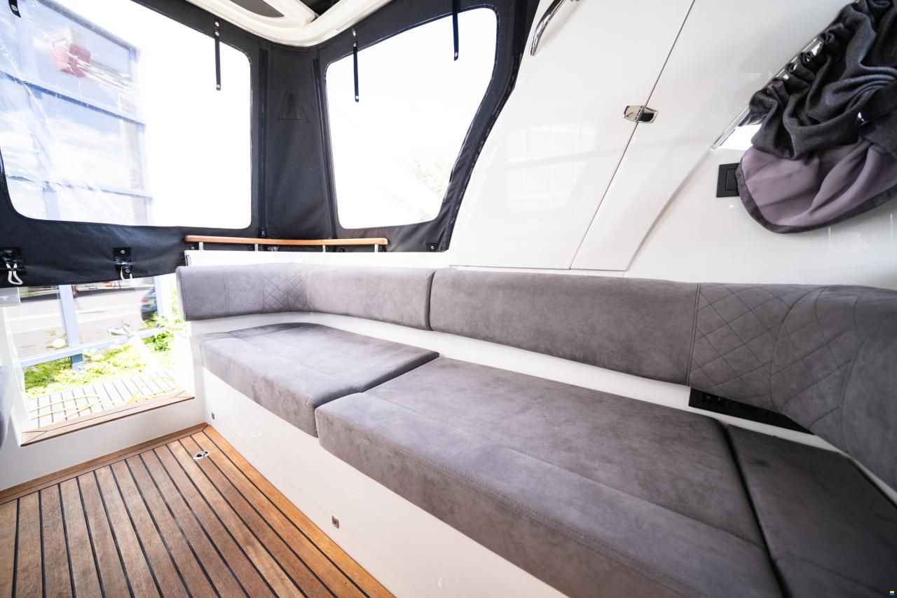 Marex 310 Sun Cruiser