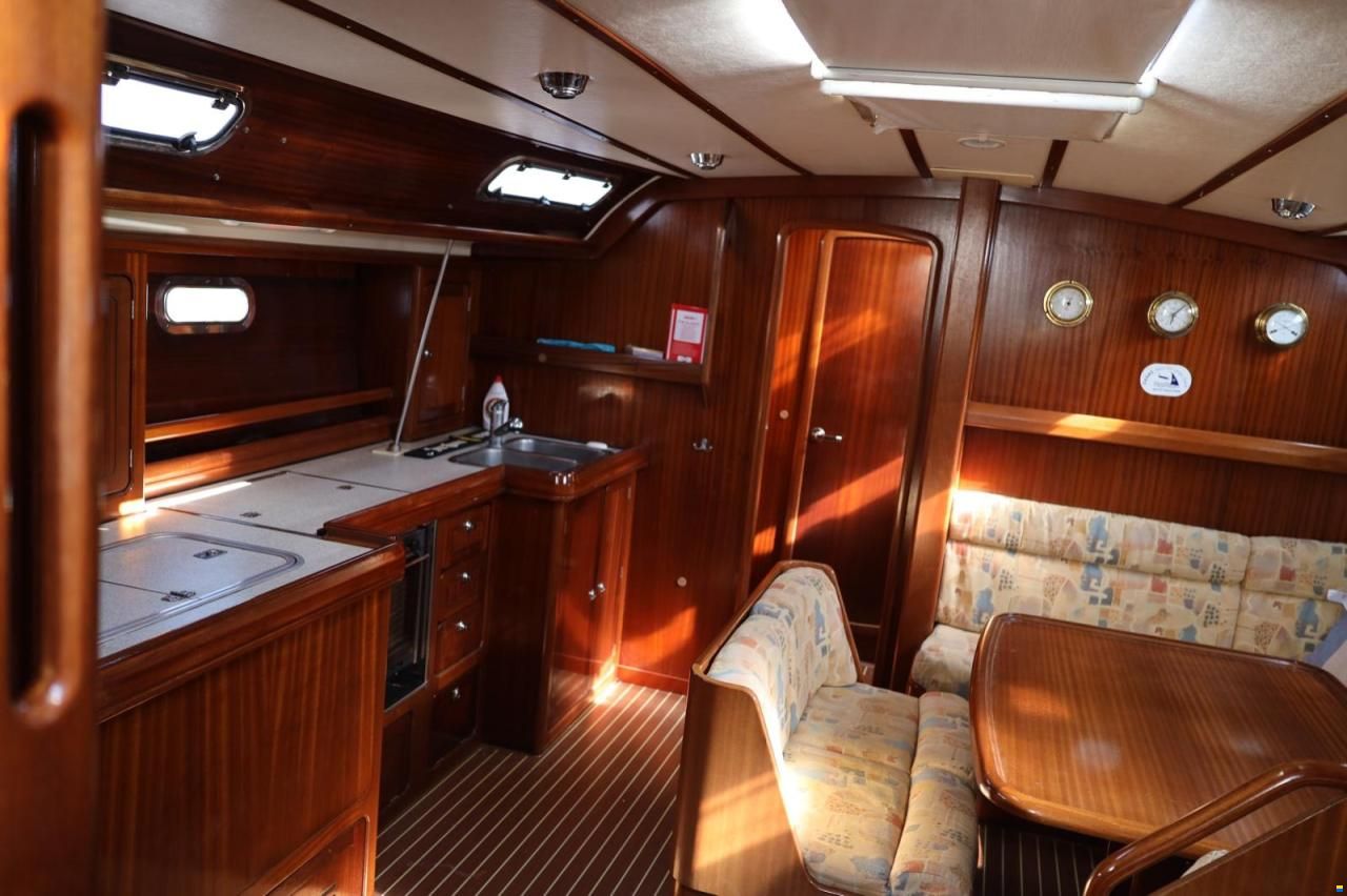 Bavaria 47