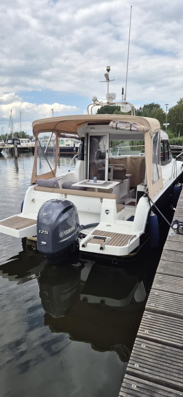 Jeanneau Merry Fisher 695