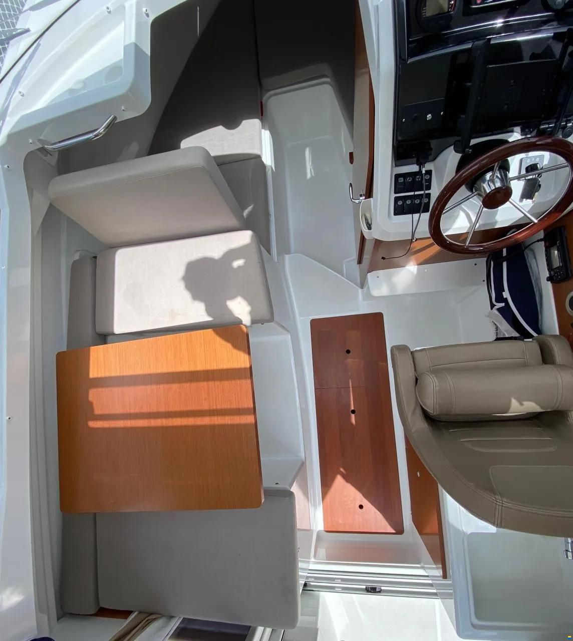 Jeanneau Merry Fisher 695