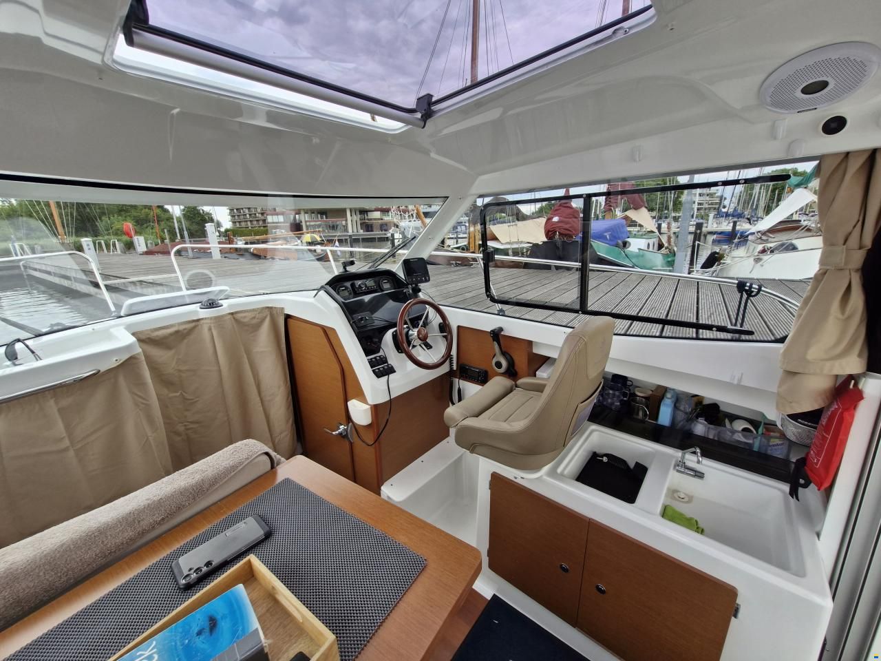 Jeanneau Merry Fisher 695