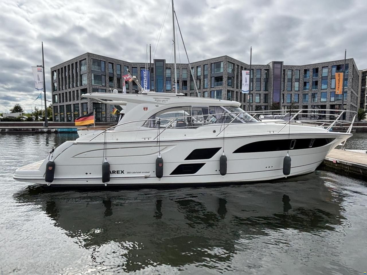 Marex 360 Cabriolet Cruiser