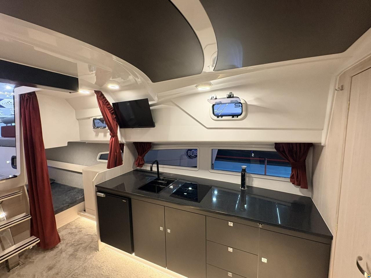 Nautic Yachts 990