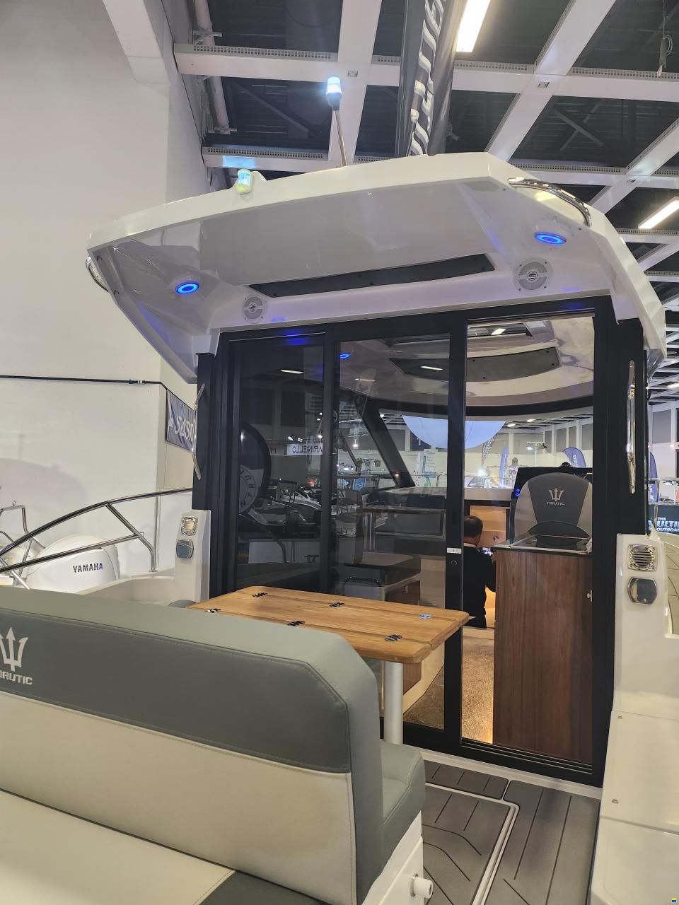 Nautic Yachts 880