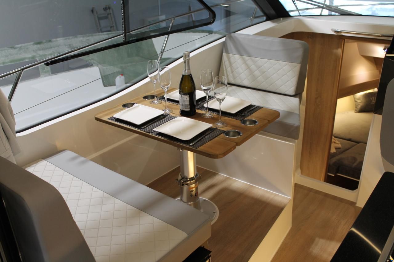 Nautic Yachts 880