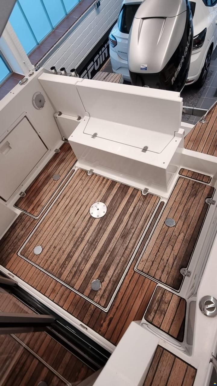 Atlantic Yachts Marine Adventure 780