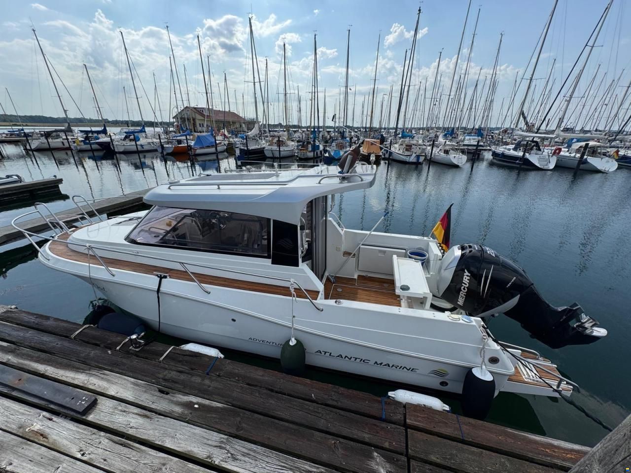 Atlantic Yachts Marine Adventure 780