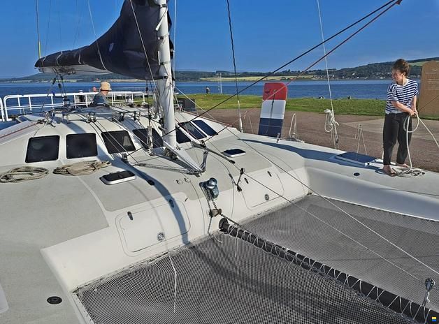 TRT 1200 CR catamaran