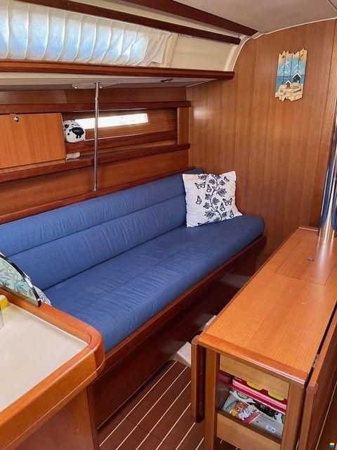 Dufour 325