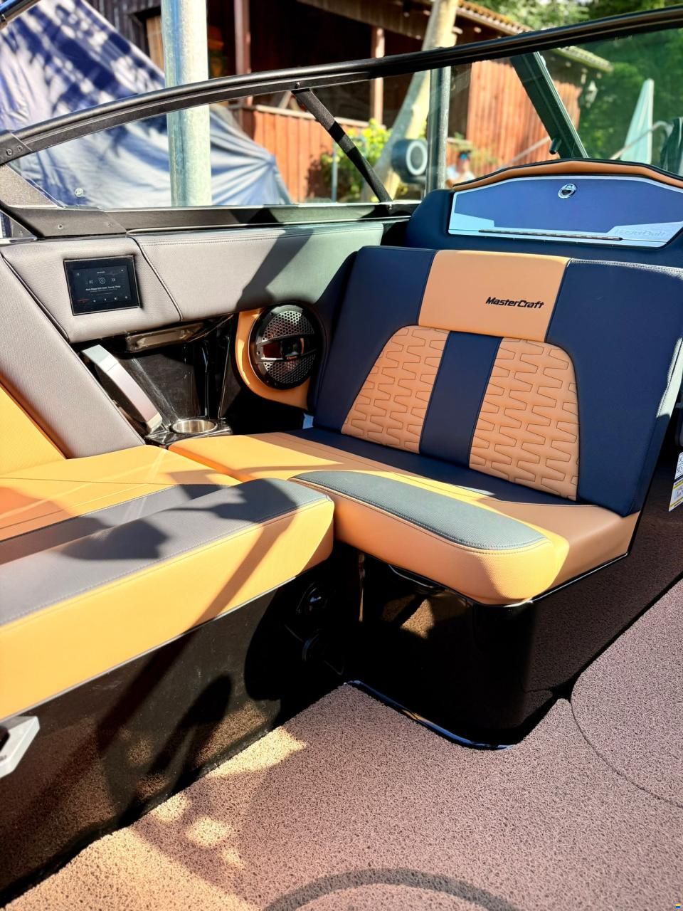 MasterCraft X22 Wakeboard & Wakesurf