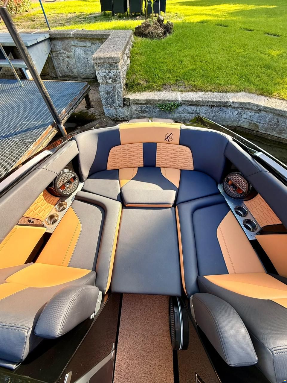MasterCraft X22 Wakeboard & Wakesurf