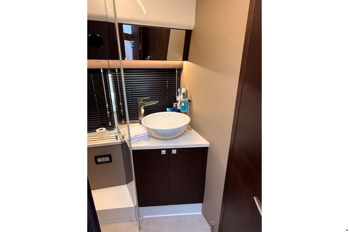 Galeon 410 HTC, 2024