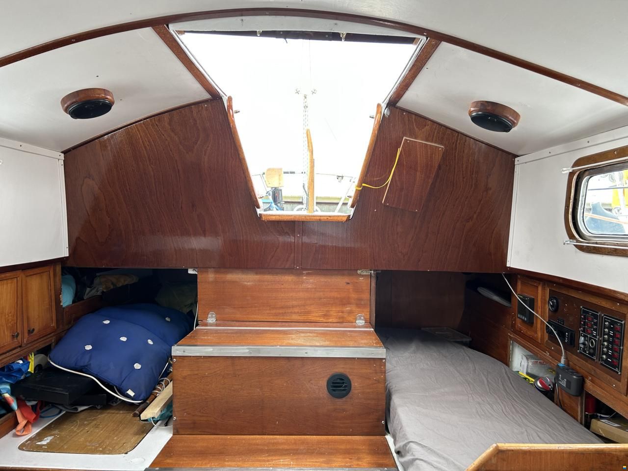 Sabre 27