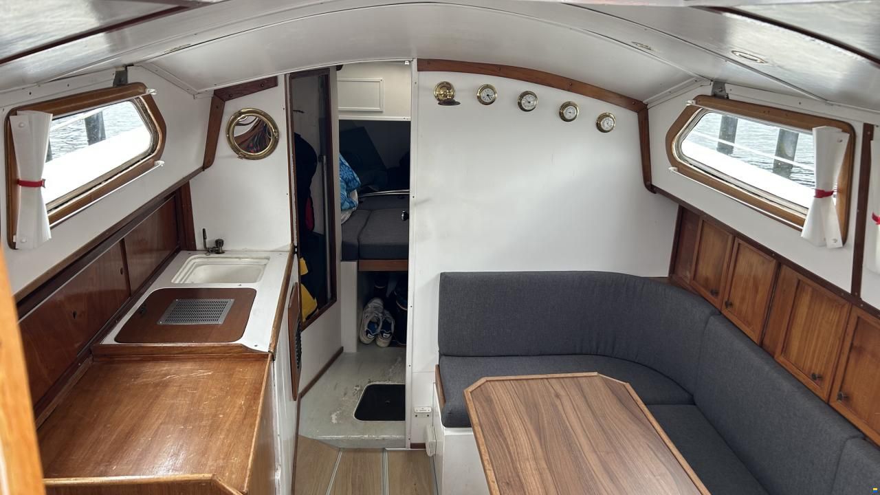 Sabre 27