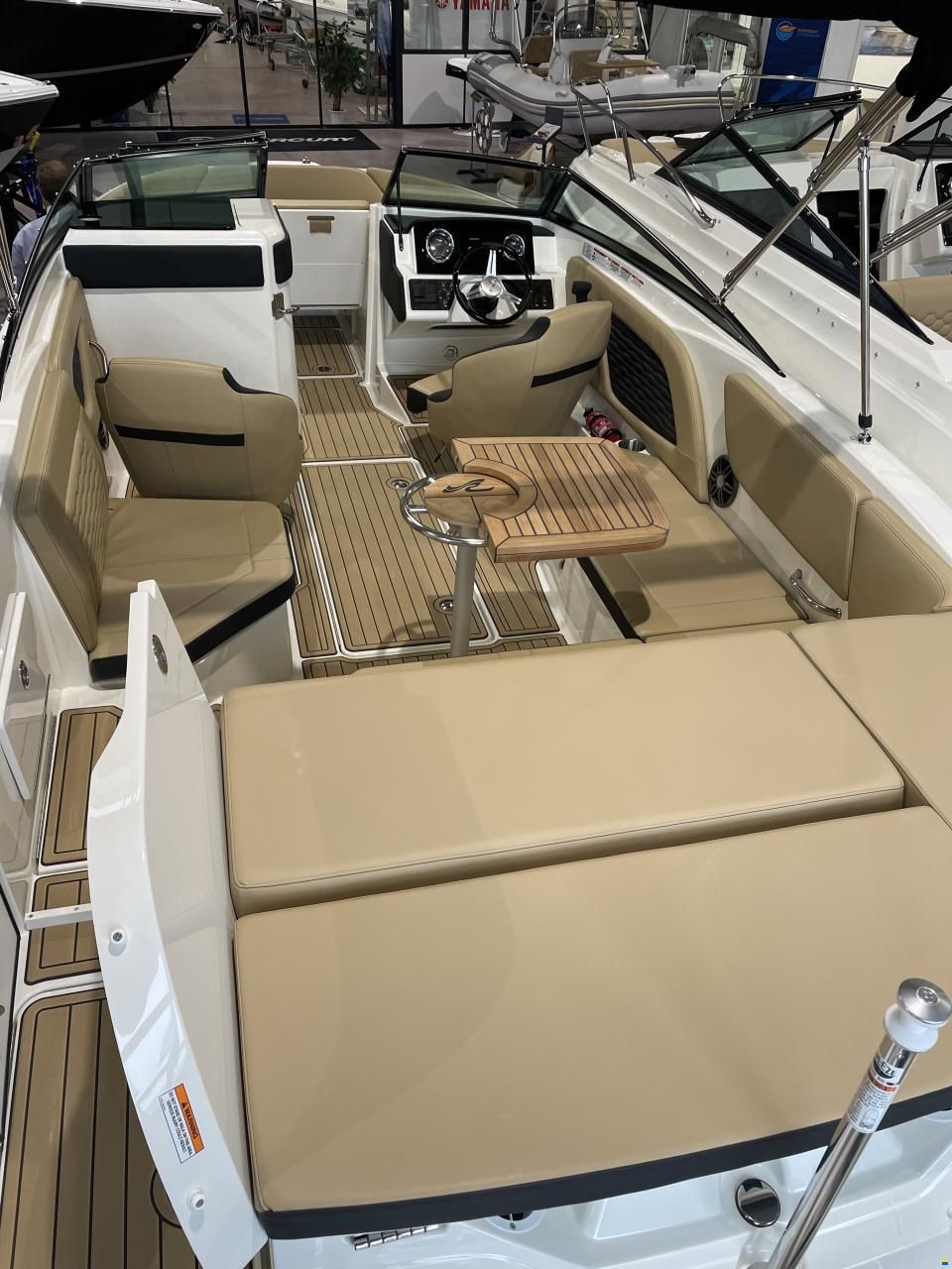 Sea Ray Spx230