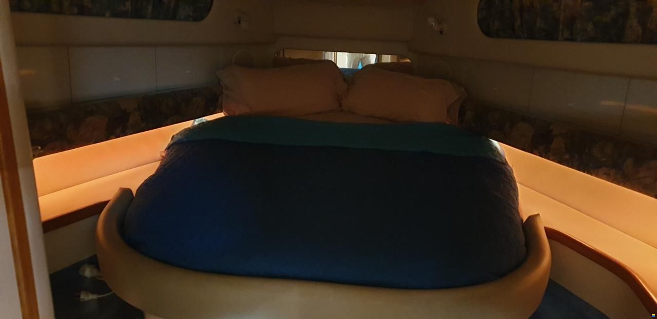 Sea Ray 450 Sundancer