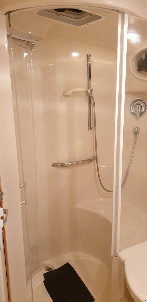 Sea Ray 450 Sundancer