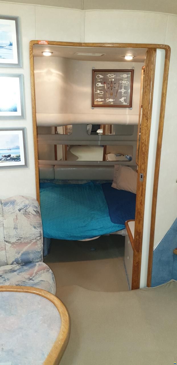 Sea Ray 450 Sundancer
