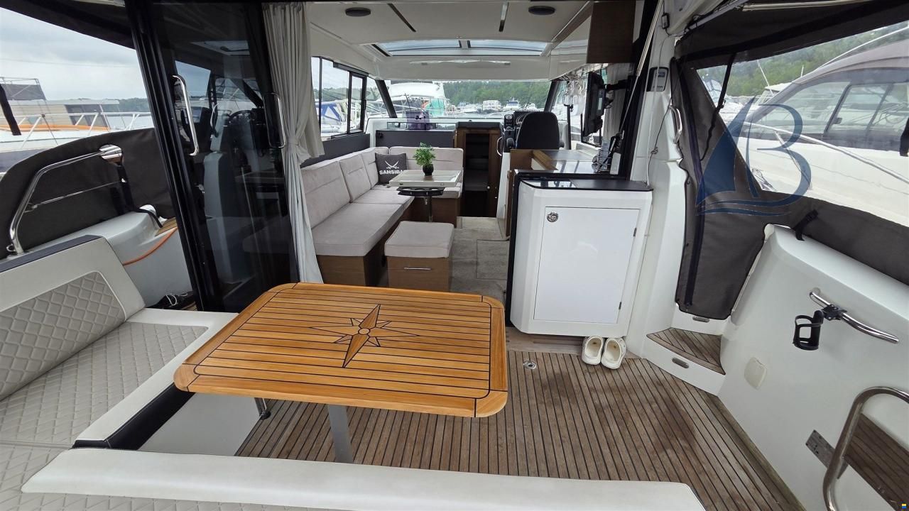 Jeanneau NC 37