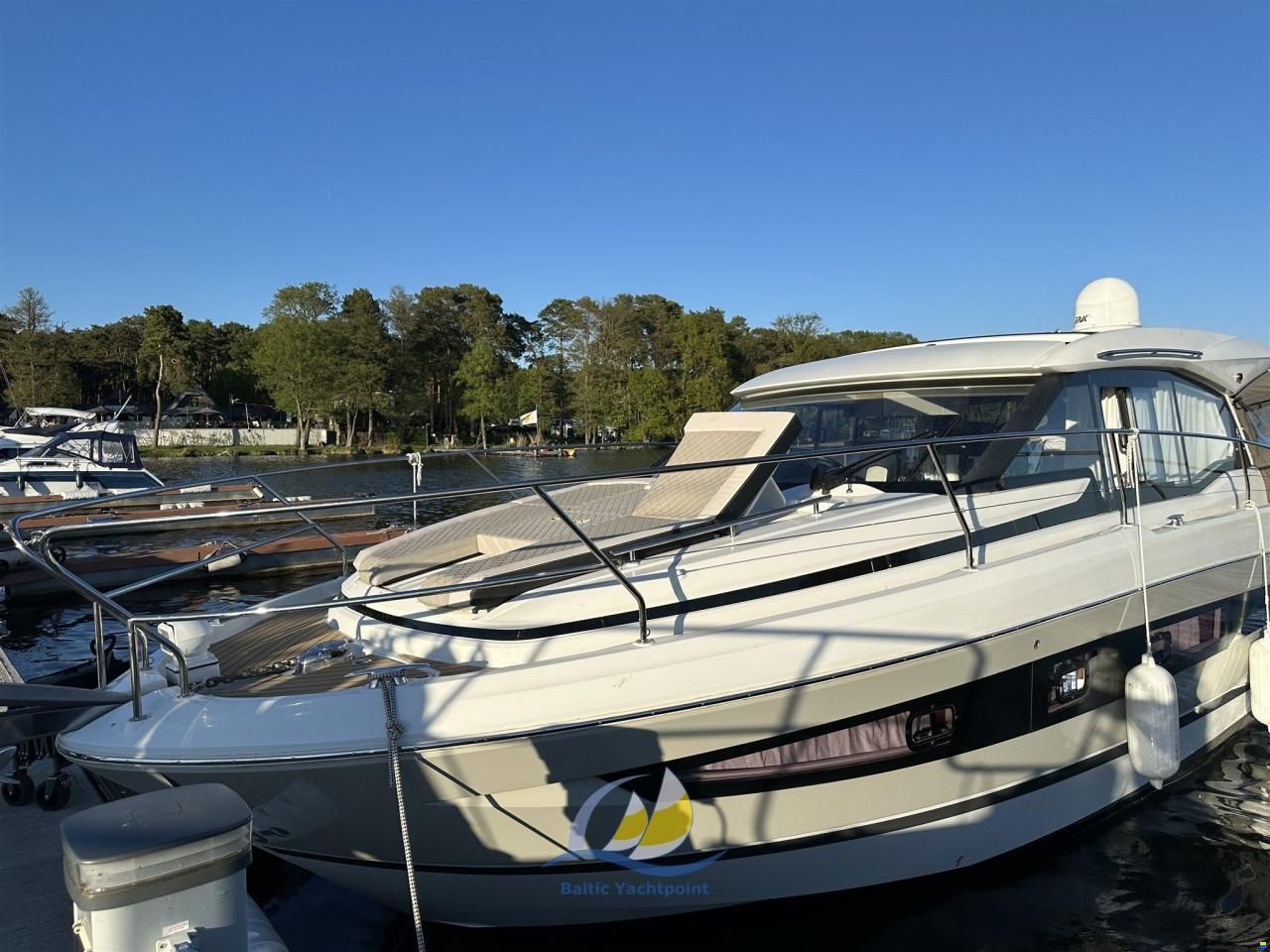 Jeanneau NC 37