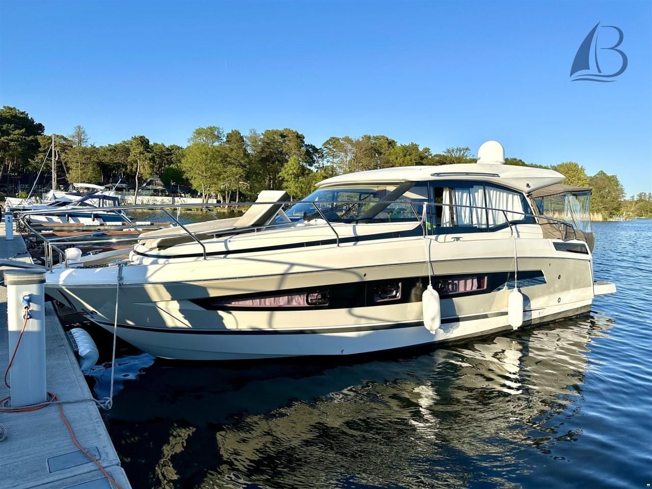 Jeanneau NC 37