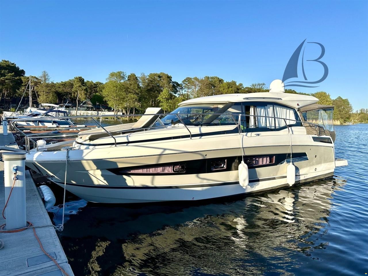 Jeanneau NC 37